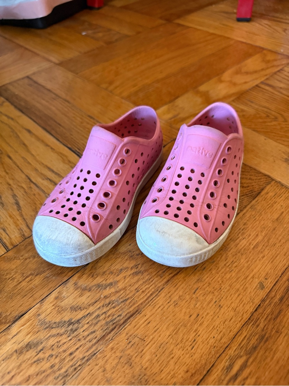 Native Kids Slip-On Sneakers in Pink size 9
